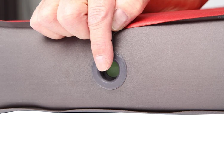 Exped Megamat Duo 10 Lw+ Ruby Red Slaapmat 3 Exped Megamat Duo 10 Lw+ Ruby Red Slaapmat - Afbeelding 3